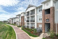 Charlestown on the Monon in Westfield, IN - Foto de edificio - Building Photo