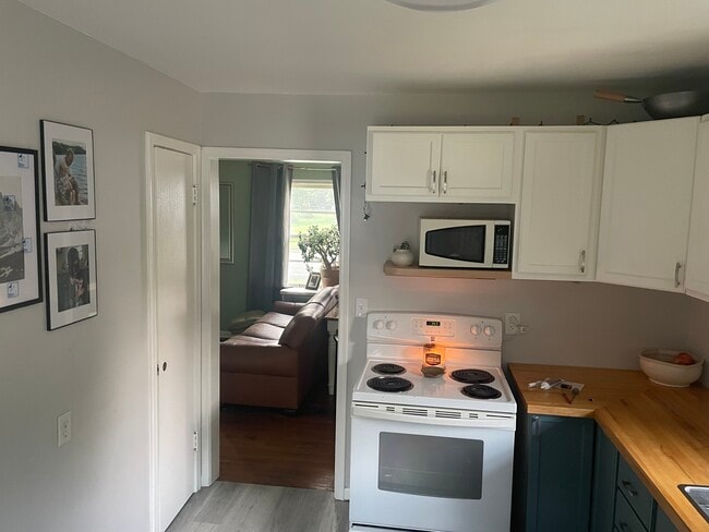 property at 542 E Division St