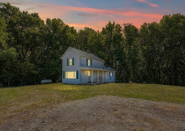 property at 19511 Florence Chapel Pike