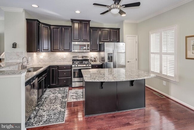 property at 45954 Iron Oak Terrace