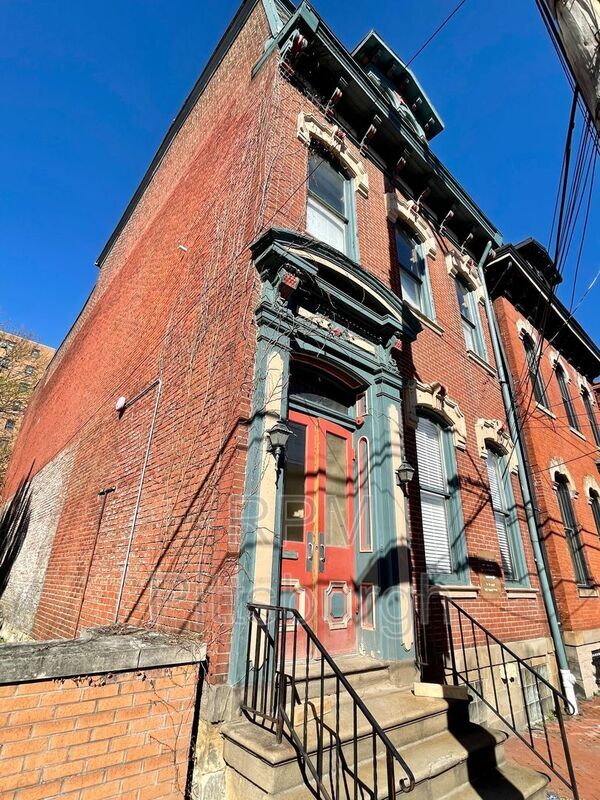 1305 Allegheny Ave in Pittsburgh, PA - Building Photo - Building Photo