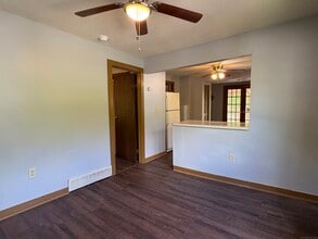 333 Wooster St in Naugatuck, CT - Building Photo - Building Photo