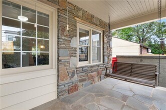 2035 Manchester St NE in Atlanta, GA - Building Photo - Building Photo