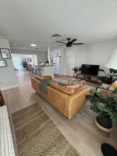 702 NE 10th Ave in Boynton Beach, FL - Building Photo - Building Photo