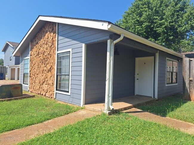 property at 829 N Burdick St