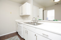 Willow Creek Apartments &amp; Townhomes photo'