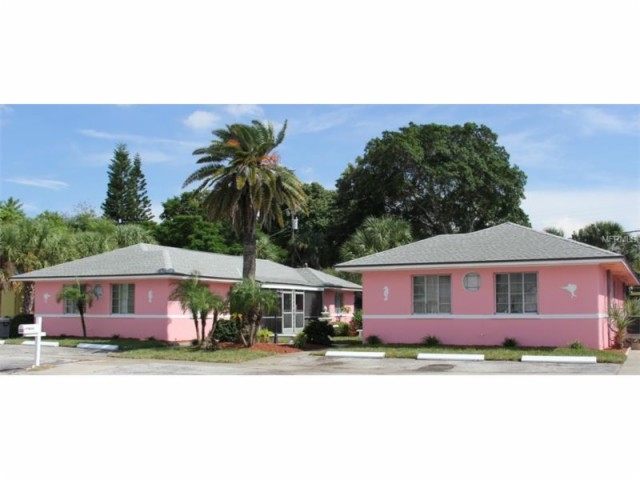 334 73rd Ave in St Pete Beach, FL - Building Photo