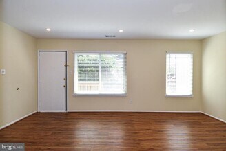 1809 Westwind Way in McLean, VA - Building Photo - Building Photo