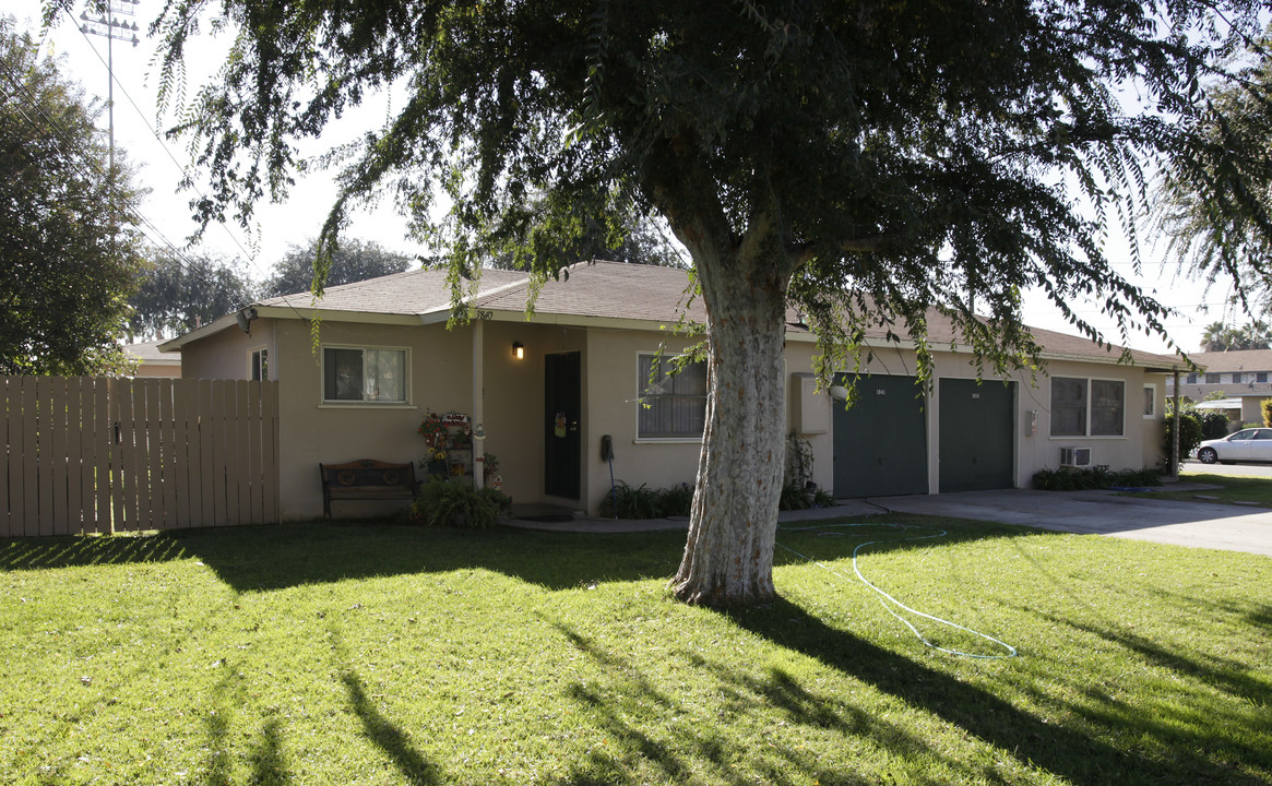 3840-3850 Franklin Ave in Fullerton, CA - Building Photo