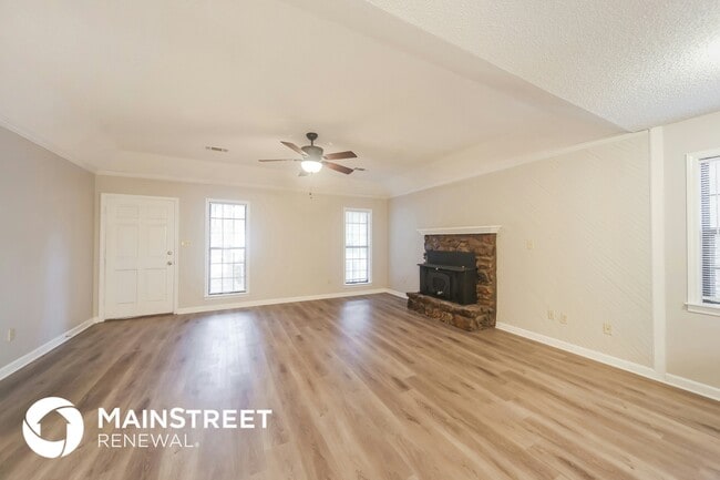 6055 Chickasaw Dr in Olive Branch, MS - Building Photo - Building Photo