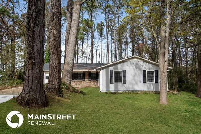 property at 1824 Merry Oak Rd SW