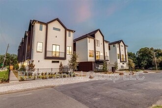 3308 Birmingham Ave in Dallas, TX - Building Photo - Building Photo