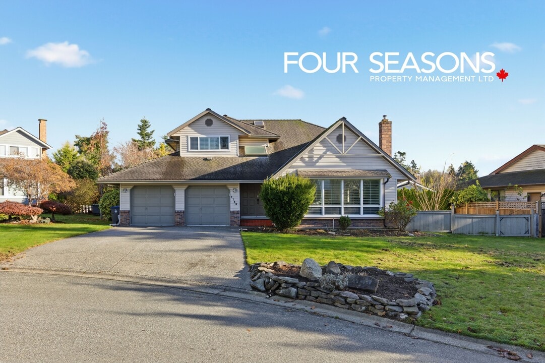 1148-1161 161 St in Surrey, BC - Building Photo