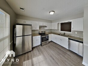 530 Creekwood Cir S in Southaven, MS - Building Photo - Building Photo