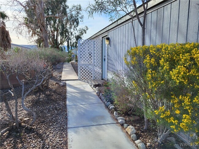 4479 Amanda Ave in Bullhead City, AZ - Building Photo - Building Photo