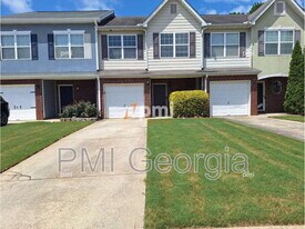 636 Georgetown Ct in Jonesboro, GA - Building Photo