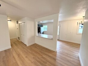 2425 Himes Rd in Manhattan, KS - Building Photo - Building Photo