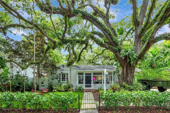 property at 842 NW 9th Ct