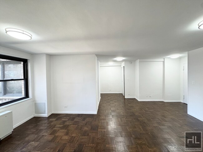 96-95 5th Ave