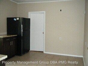 2228 Wallace St in Philadelphia, PA - Building Photo - Building Photo