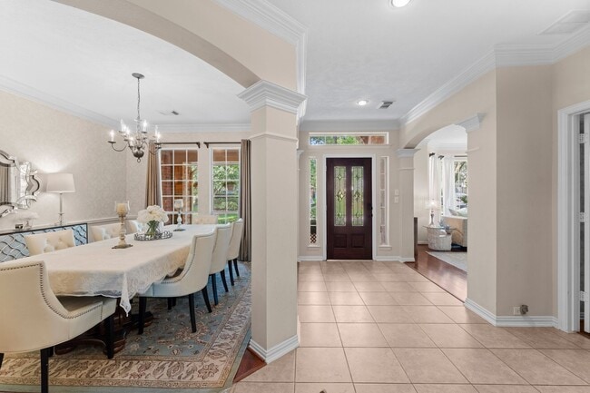 property at 51 N Scribewood Cir