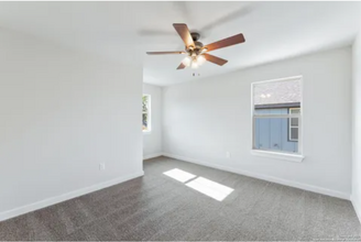 810 S Walters in San Antonio, TX - Foto de edificio - Building Photo