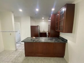 170 NW 39th St in Miami, FL - Building Photo - Building Photo
