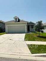 5307 Y Bar Summit in Converse, TX - Building Photo