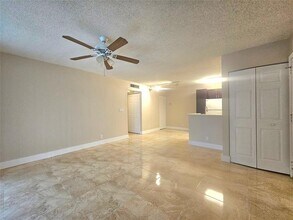 631 Lyons Rd in Coconut Creek, FL - Building Photo - Building Photo