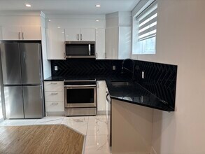 4820 De La Côte-Sainte-Catherine Ch in Montréal, QC - Building Photo - Building Photo