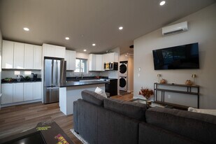 11321 S Lake Stevens Rd, Unit Lakeview  Flat in Lake Stevens, WA - Building Photo