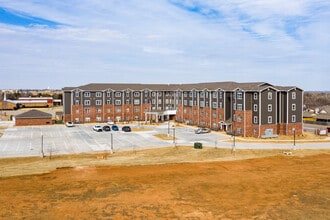 Park Avenue Estates in Yukon, OK - Foto de edificio - Building Photo