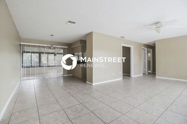 1425 Puritan St in Deltona, FL - Foto de edificio - Building Photo