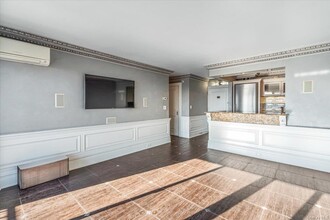 25-40 Shore Blvd in New York, NY - Building Photo - Building Photo