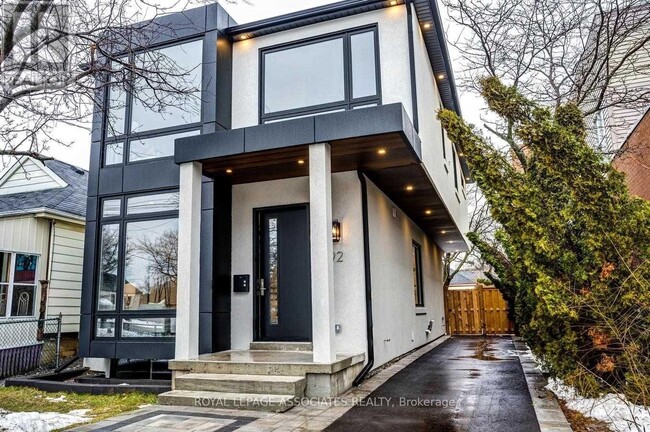 92 Craiglee Dr in Toronto, ON - Building Photo - Building Photo