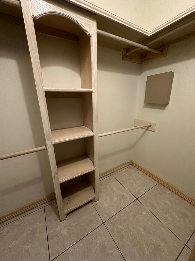 property at 2019 W 42nd St