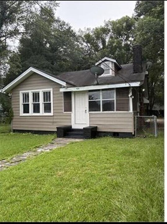 925 Kooiman St in Mobile, AL - Building Photo