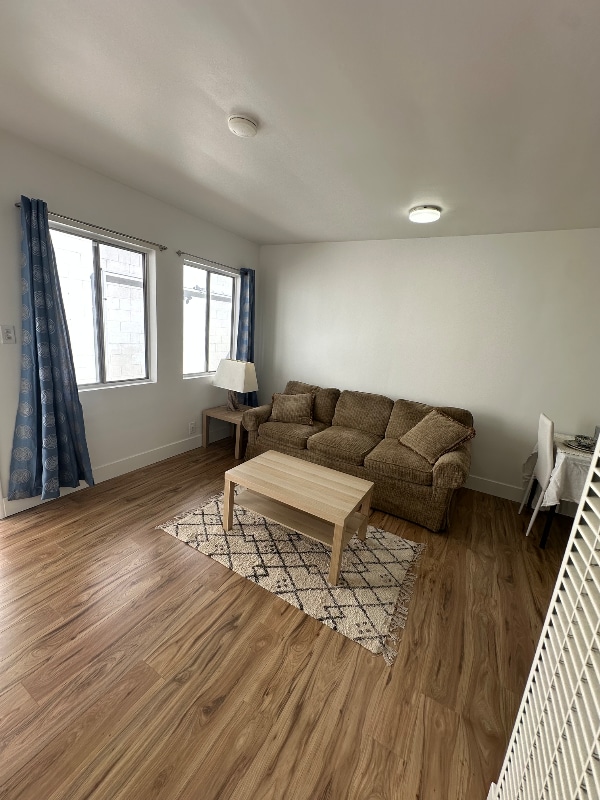 13429 Beach Ave, Unit 13429 in Marina Del Rey, CA - Foto de edificio - Building Photo