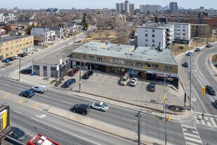 2473 Dufferin St in Toronto, ON - Building Photo