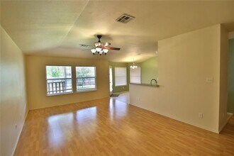 3105 Clinton Pl in Round Rock, TX - Building Photo - Building Photo