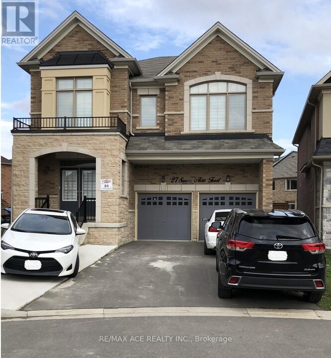 27 Swans Acre Trail in Brampton, ON - Building Photo