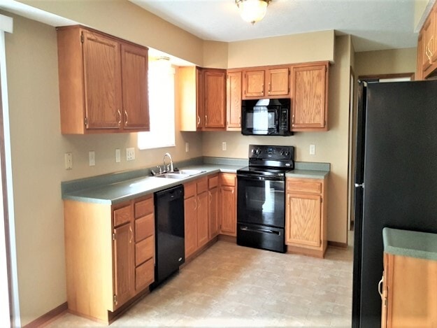 440 Dexter Ct in Hamilton, OH - Foto de edificio - Building Photo