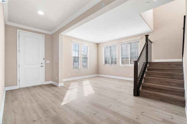 967 Dainty Ave in Brentwood, CA - Building Photo - Building Photo