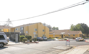 San Jose Apartments in San Jose, CA - Foto de edificio - Building Photo