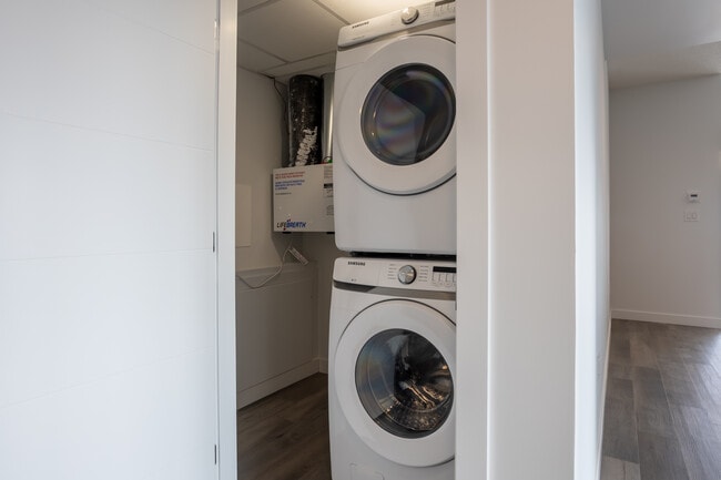 Heritage Flats in Edmonton, AB - Building Photo - Interior Photo