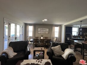 22379 Driftwood Ct in Santa Clarita, CA - Building Photo - Building Photo