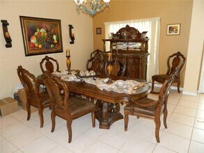 19301 NW 10th St in Pembroke Pines, FL - Building Photo - Building Photo