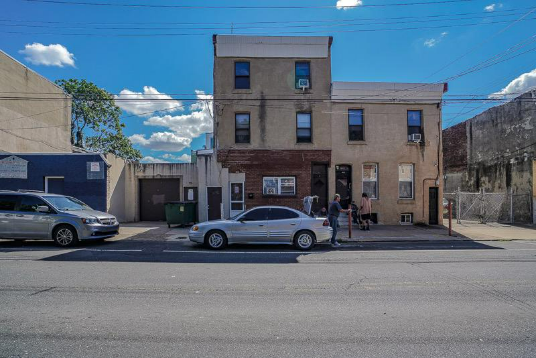 2609 Frankford Ave in Philadelphia, PA - Building Photo