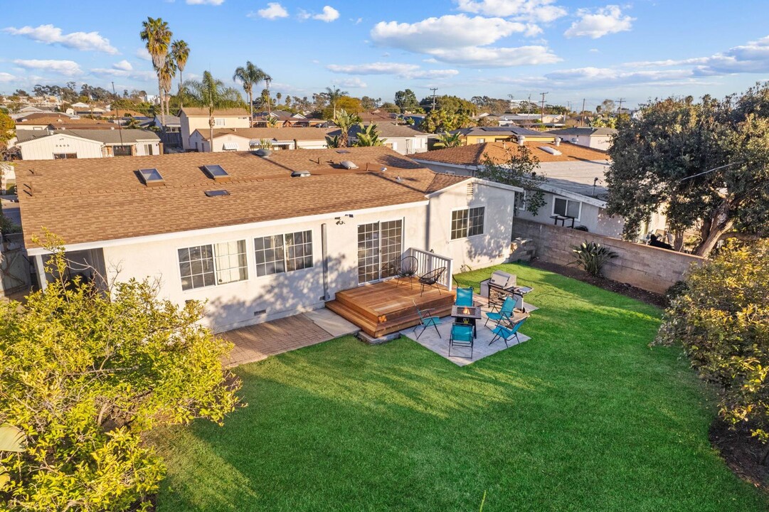3460 Armstrong St in San Diego, CA - Building Photo