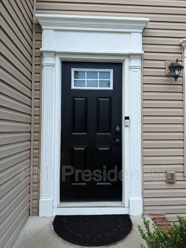 6313 Regal Grove Ln in Chesterfield, VA - Building Photo - Building Photo
